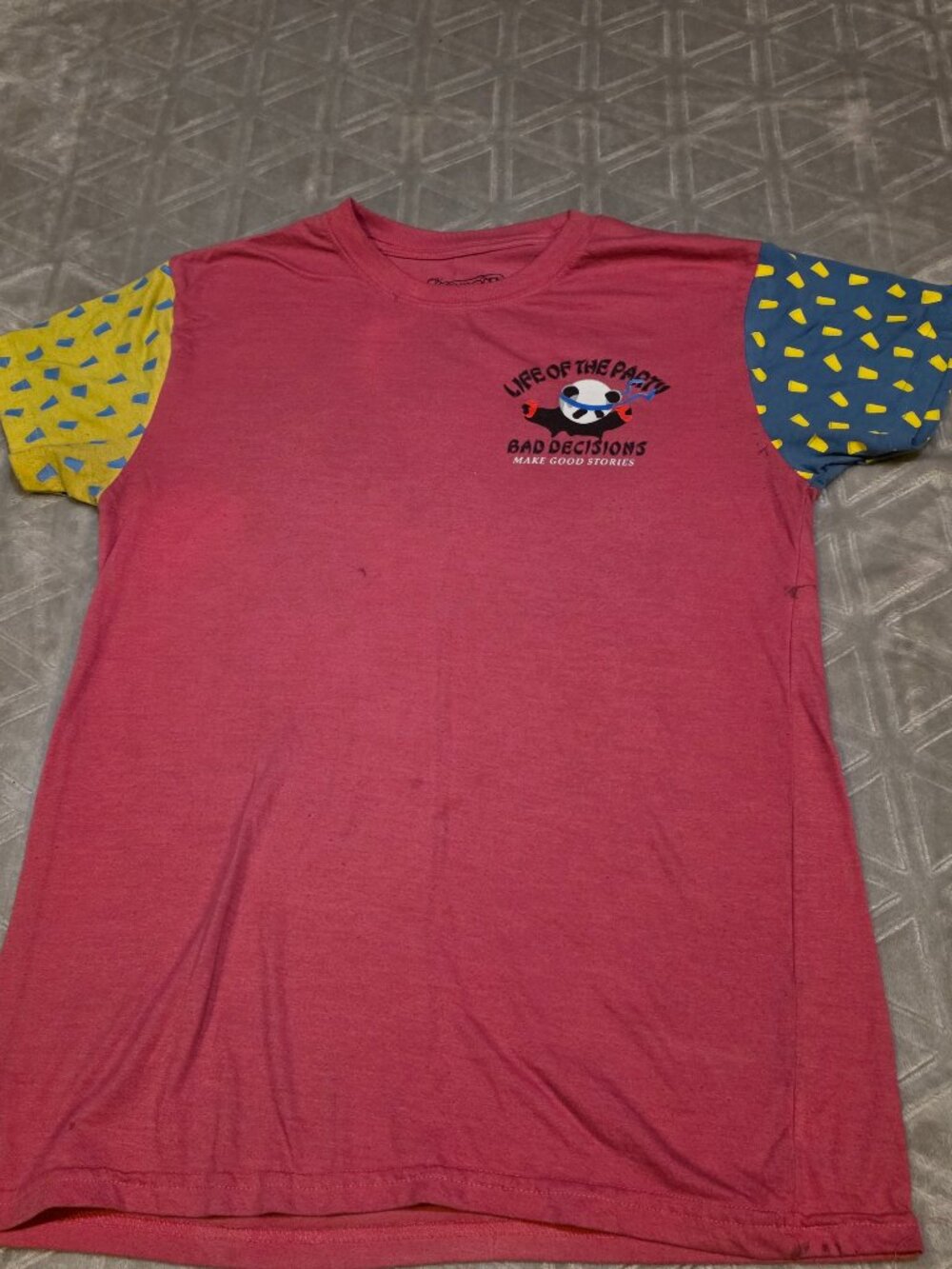Fresh Laundry Panda Party SS T-Shirt Men's Size Small